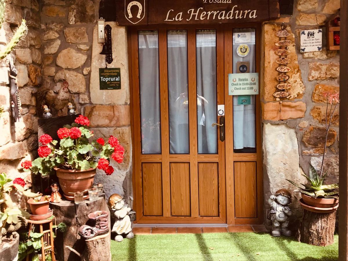 Posada La Herradura Liermo Exterior foto